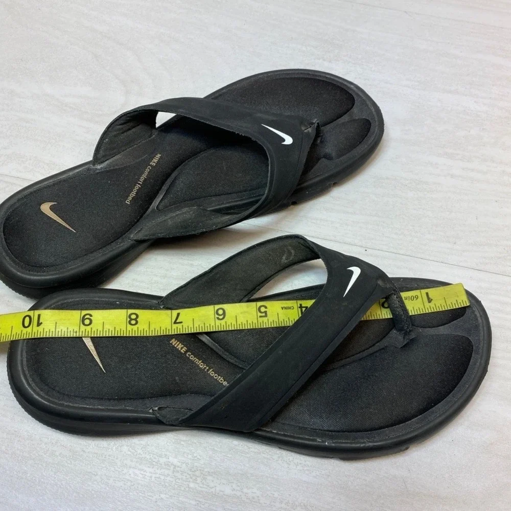 Nike Womens Sz 10 Comfort Footbed Flip Flops Thong Sandals Black 882697-001 Foam